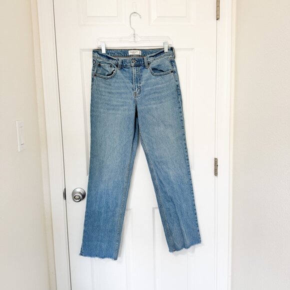 ABERCROMBIE & FITCH Mid Rise 90s Straight Jean Raw Hem 28 Regular - Picture 2 of 7